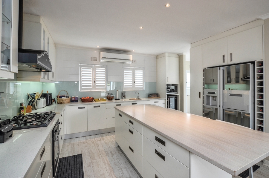 3 Bedroom Property for Sale in Sunningdale Western Cape